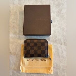 Louis Vuitton Zippy Coin Purse, Damier Ebene, Authentic, Excellent Condition